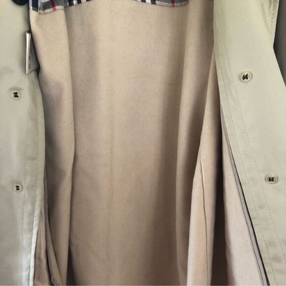 Burberry London trench coat with fleece lining - Picture 6 of 14